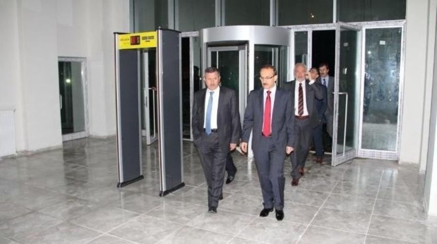 Zeka Y&ouml;netimi Yeni Hizmet Binasını İnceledi