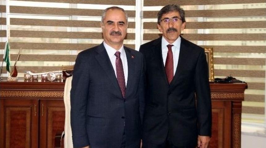 Sivas Belediye Başkanı Aydın, Ziraat Odasını Ziyaret Etti