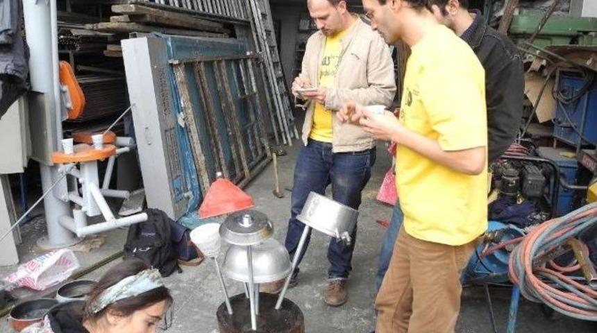 İtfaiye Hortumundan Hamak, R&ouml;gar Kapağından Durak Yaptılar