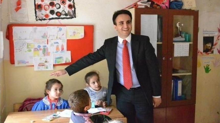 Kaymakam D&uuml;ndar&rsquo;dan &Ccedil;alışırlar K&ouml;y&uuml;ne Ziyaret