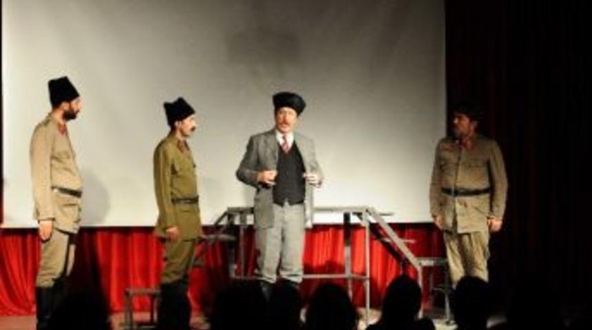 "şu Çılgın Türkler" Çeşme’de Ayakta Alkışlandı