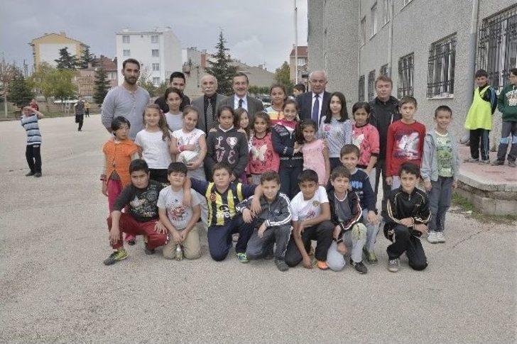 Başkan Ataç’tan İlkokul Ziyareti