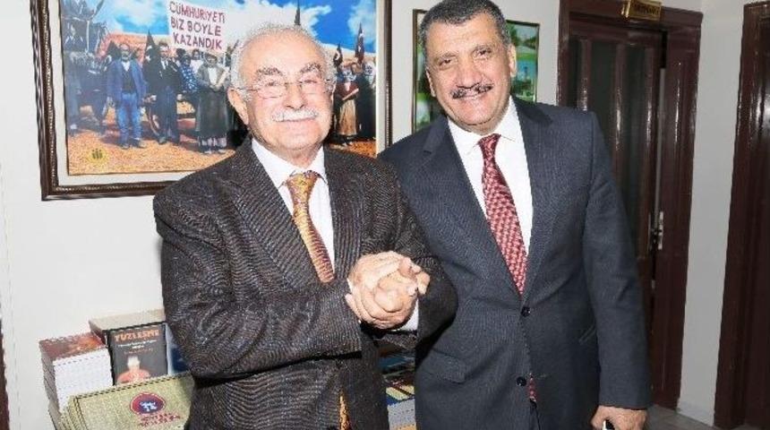 Başkan Selahattin Gürkan, Cem Vakfı Şubesi’ni Ziyaret Etti