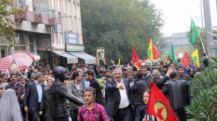 Kobani&rsquo;de &Ouml;ld&uuml;r&uuml;len 2 Kişi Siirt&rsquo;te Toprağa Verildi