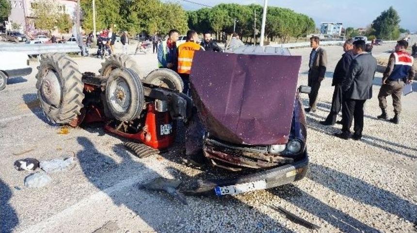 Sarıgöl’de Trafik Kazası: 4 Yaralı