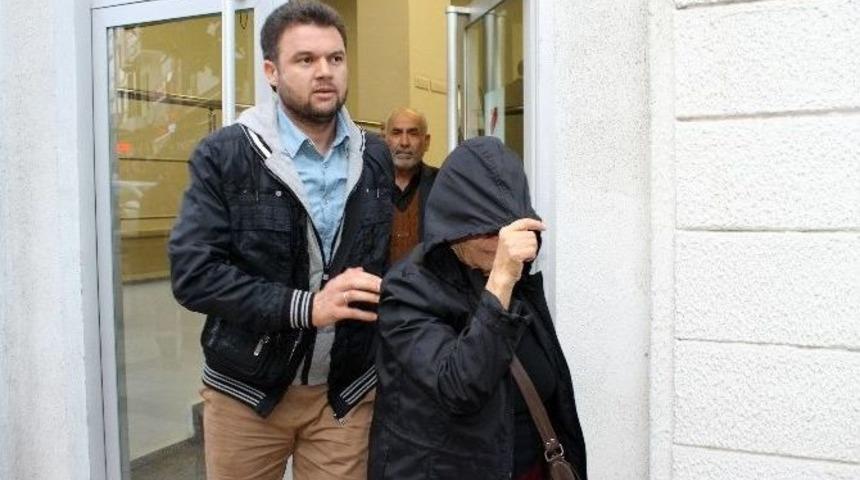 Yaşlı Kadını 130 Bin Tl Dolandırdılar