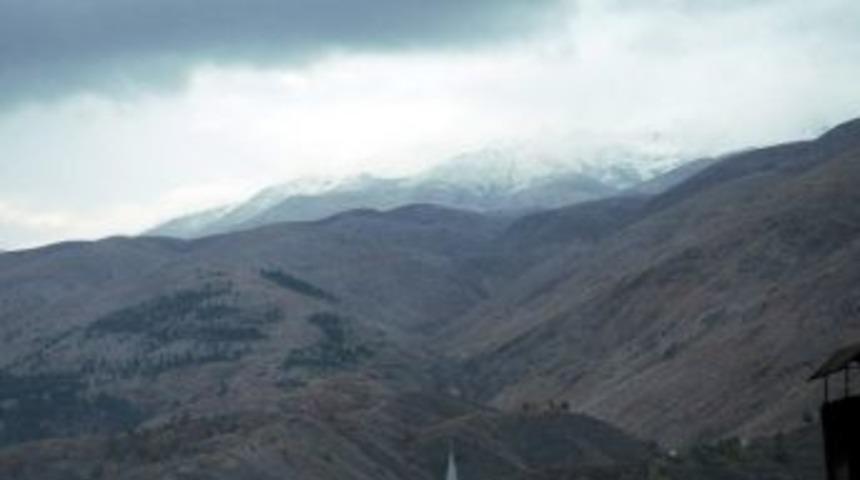 &Ccedil;elikhan Akdağ&rsquo;a Yılın İlk Karı D&uuml;şt&uuml;