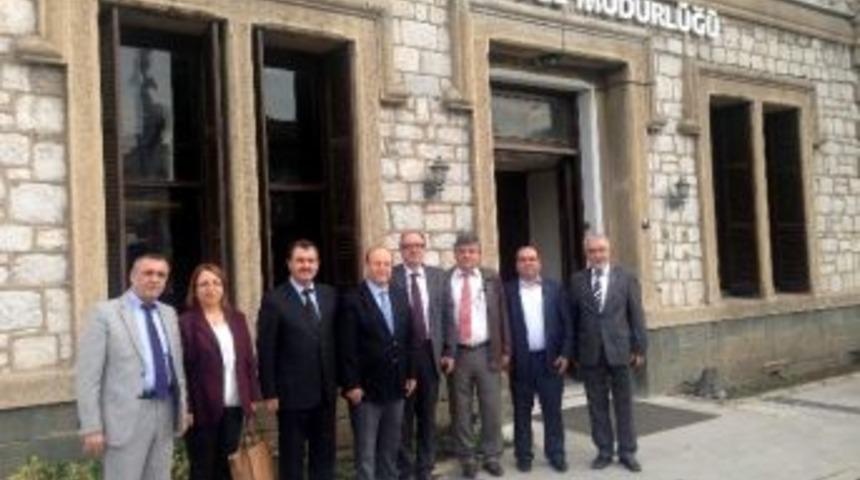 Efeler Belediyesi&rsquo;nden Tcdd 3. B&ouml;lge M&uuml;d&uuml;rl&uuml;ğ&uuml;ne Bilgilenme Ziyareti