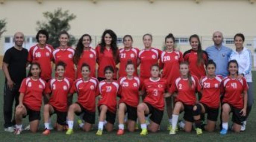 Muratpaşa&rsquo;lı Kızlardan Ma&ccedil;a Davet