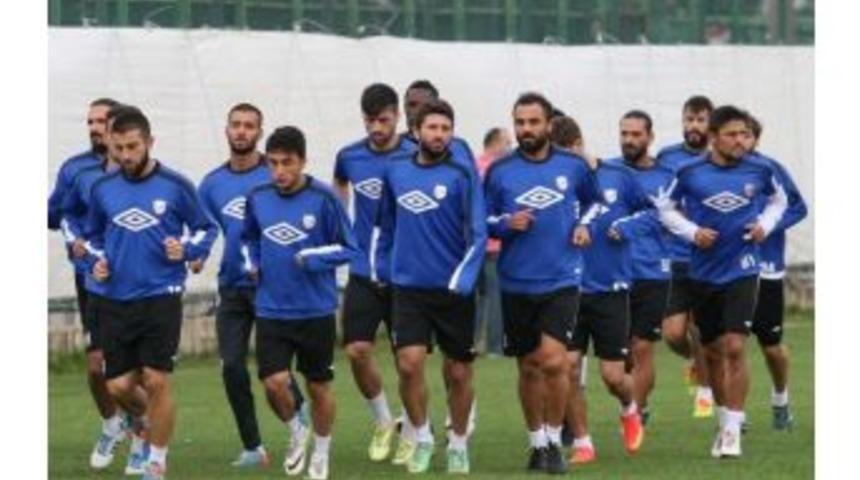 T&uuml;rkmen: &ldquo;takımın Huzurunu Bozan Gider&rdquo;