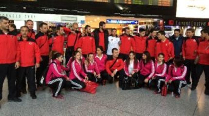 Karete Milli Takımı D&uuml;nya Şampiyonluğuna Gitti