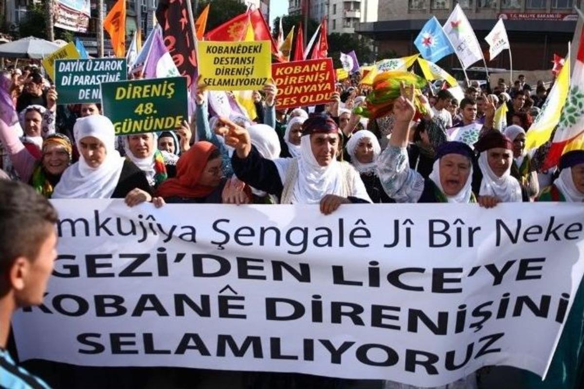 Adana&rsquo;da Kobani&rsquo;ye Destek Y&uuml;r&uuml;y&uuml;ş&uuml;