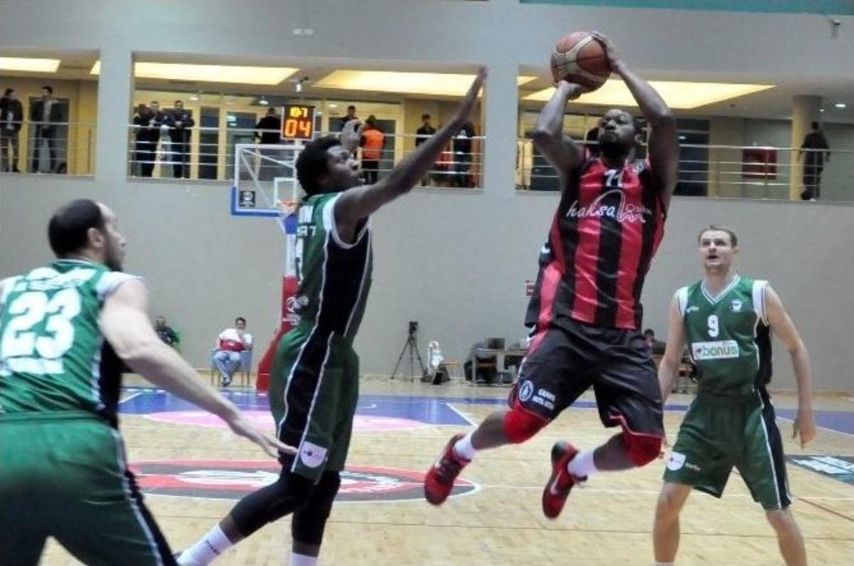 Uşak Sportif&rsquo;ten Muhteşem Geri D&ouml;n&uuml;ş