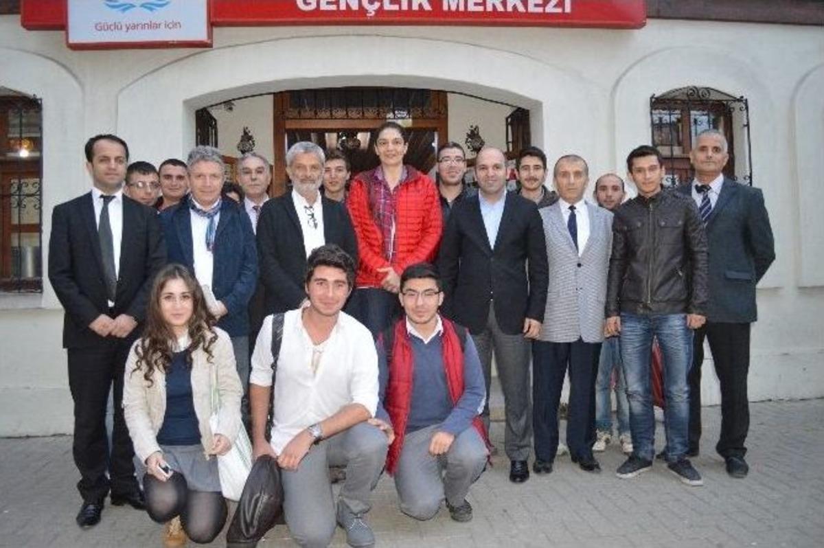 &rsquo;tecr&uuml;be Konuşuyor&rsquo; Projesi Uşak Ve Manisa&rsquo;da Ger&ccedil;ekleşti