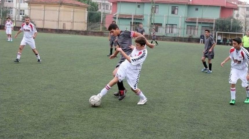 Yalovalı &Ouml;zeller Farklı Kazandı