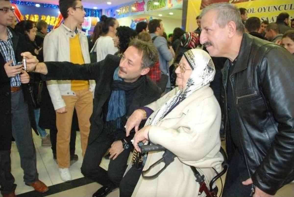 "oflu Hocanın Şifresi" &Ouml;zel Galası Eskişehir &Ouml;zdilek Avm&rsquo;de Yapıldı