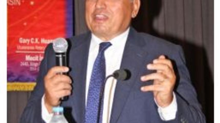 &Ouml;zdilek&rsquo;ten Gen&ccedil;lere Altın &Ouml;ğ&uuml;tler