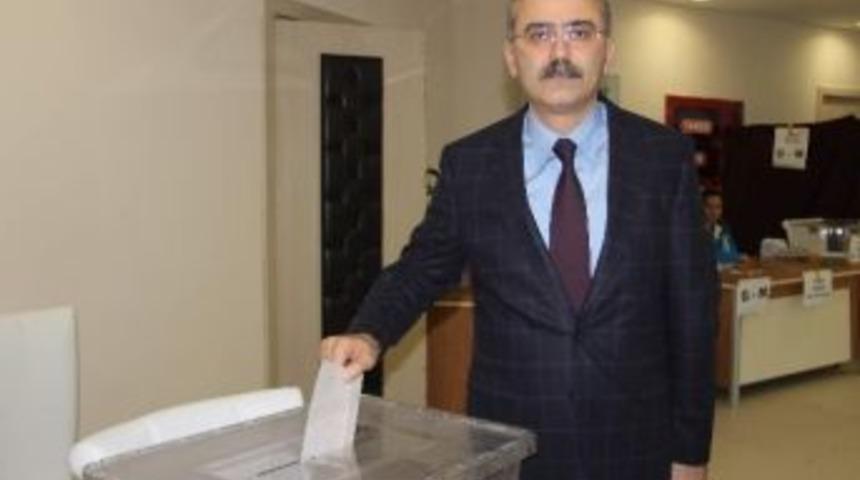 Yeni Başkan G&uuml;rb&uuml;z Mazbatasını Alacak