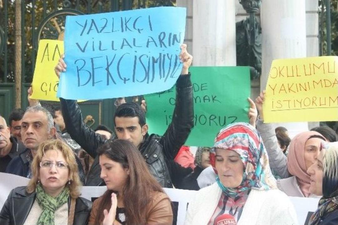 Engelli &Ouml;ğrenci Velilerinden &ldquo;okulumu Geri İstiyorum&rdquo; Eylemi