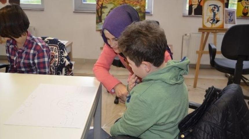 &Ccedil;arşamba Gen&ccedil;lik Merkezi&rsquo;nde Anlamlı Uygulama