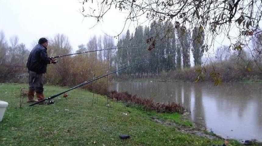 Kars&rsquo;ta Kar Yağışı