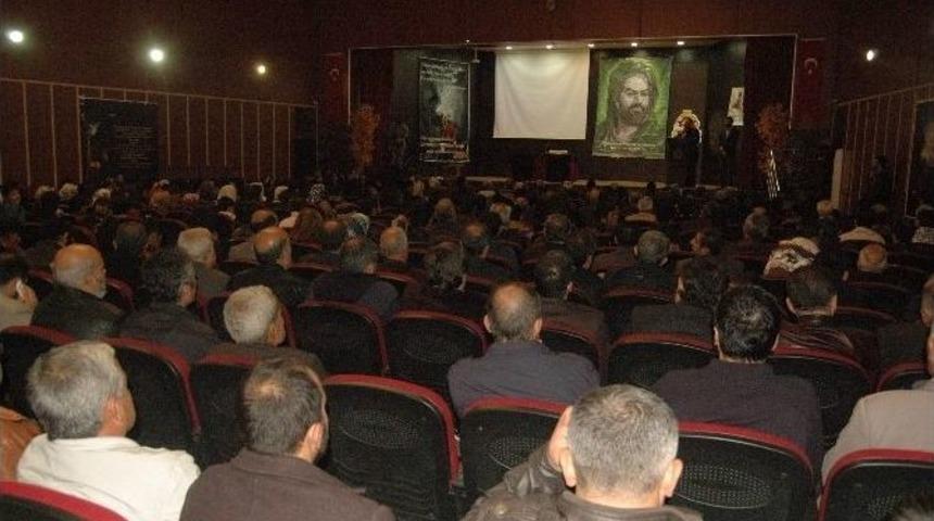Adıyaman&rsquo;da Bin Kişiye Aşure Dağıtıldı