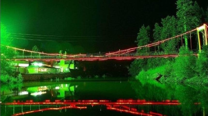 Aşk Ve Sevginin Sembol&uuml; Aşıklar K&ouml;pr&uuml;s&uuml;