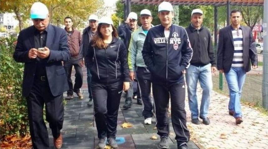 Elazığ&rsquo;da Sağlıklı Beslenme Ve Hareketli Yaşam Y&uuml;r&uuml;y&uuml;ş&uuml;