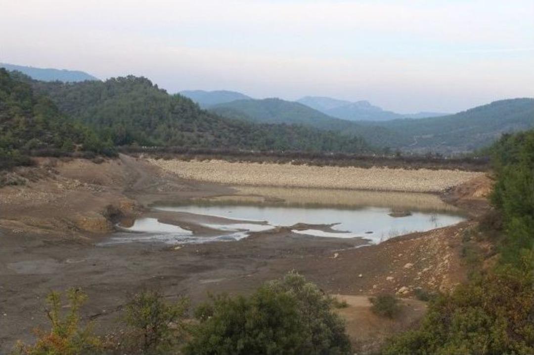 (&ouml;zel Haber) &Ccedil;atalca Barajının Sadece Balıklara Faydası Var