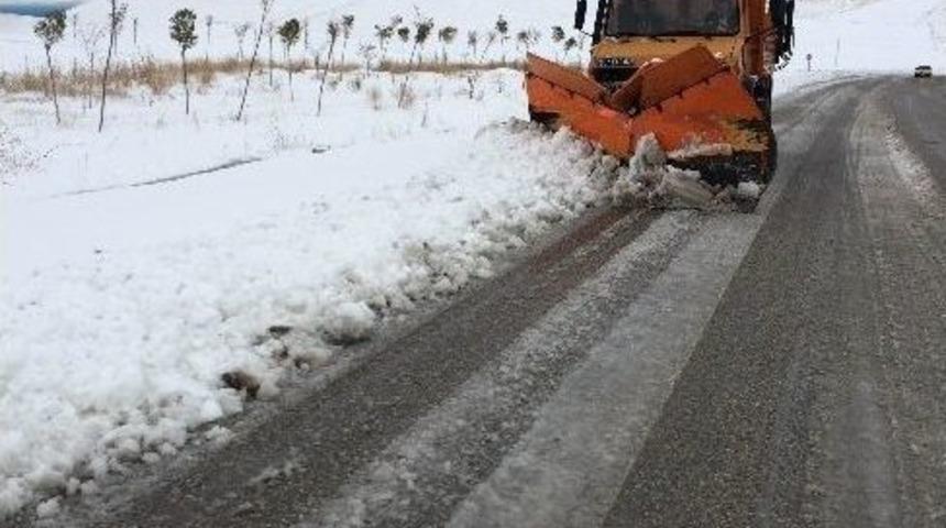 Van&rsquo;da Kar Yağışı