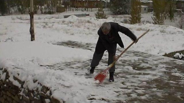 Van’da Kar Yağışı