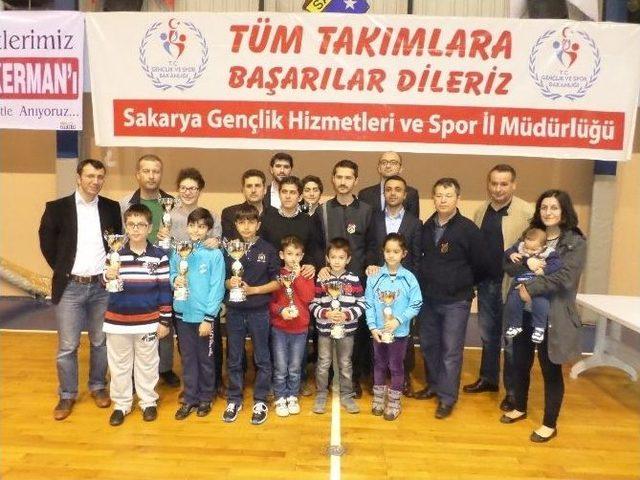 Satranç Turnuvası’nda Dereceye Giren 12 Kişi Ödüllendirildi