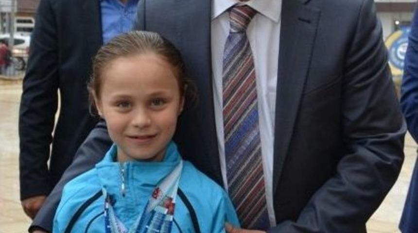 Minik Şampiyon Y&uuml;zleri G&uuml;ld&uuml;rd&uuml;