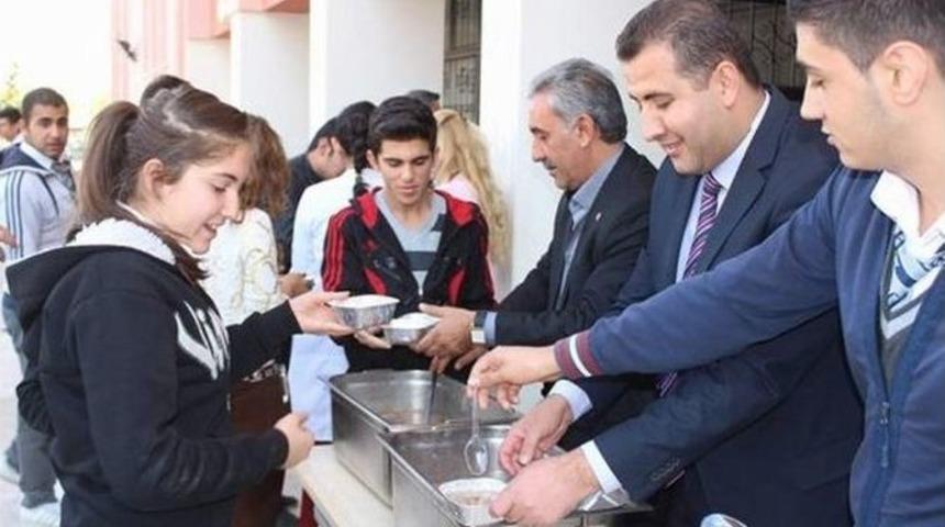 &Ouml;ğrencilerden Aşure Etkinliği