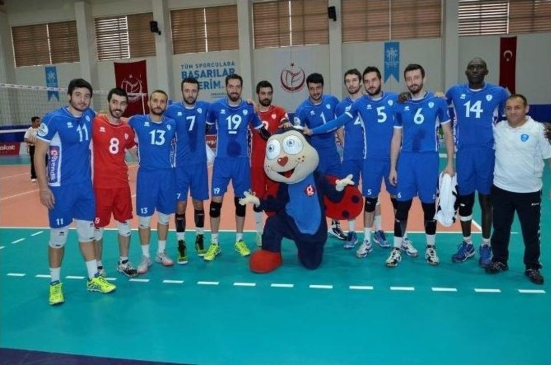 Filenin Kartalları G&uuml;m&uuml;ş Buldu