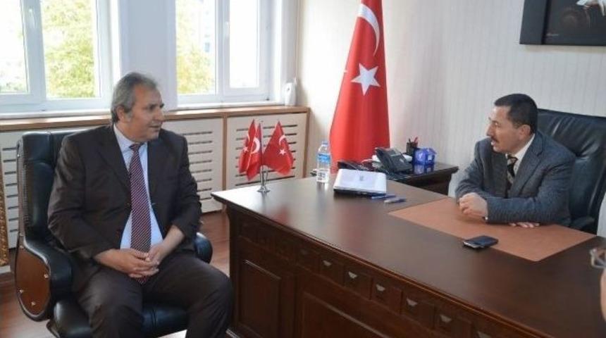 Vali Balkanlıoğlun&rsquo;dan Kaymakam Yapıcı&rsquo;ya Ziyaret