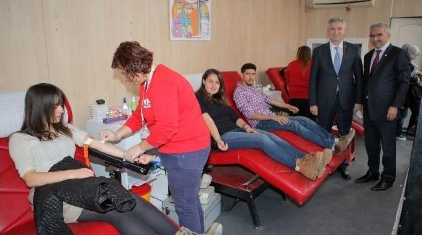 &Ccedil;&uuml;&rsquo;de Kan Bağışı Kampanyası