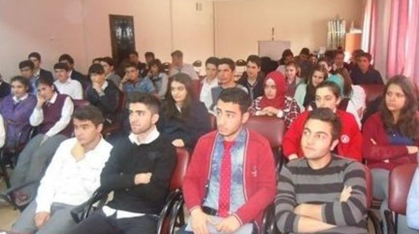 Madde Kullanımı İle M&uuml;cadele Semineri Verildi