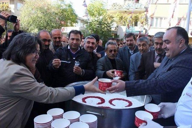 Mhp İl Başkanlığı Vatandaşlara Aşure İkram Etti 1