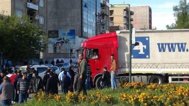 Tır Şehir Merkezine Girdi, Trafik Kilitlendi 1