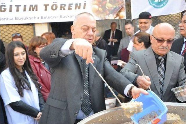 B&uuml;y&uuml;kşehir Aşure Geleneğini S&uuml;rd&uuml;rd&uuml; 1