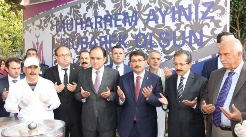 Şehzadeliler Aşureye Doydu