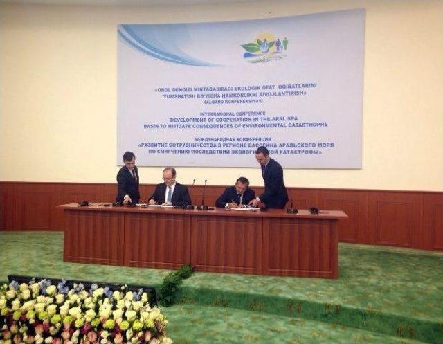 T&uuml;rkiye, Aral G&ouml;l&uuml; Felaketine Kayıtsız Kalmadı 1