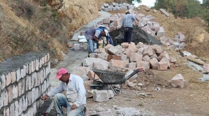 Akdağmadeni Tekke Mesire Alanı İnşaatı Hızla S&uuml;r&uuml;yor