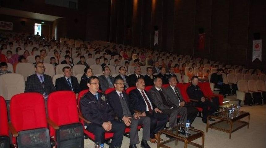 Emniyetten, &ldquo;kahraman Kanka Zalim Krala Karşı&rdquo; Tiyatro
