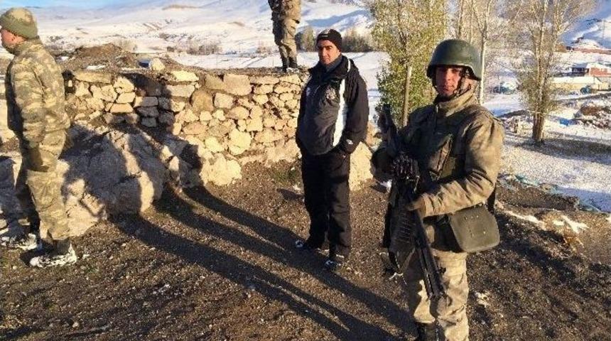 Van&rsquo;da Kaybolan Nehir&rsquo;in Arama &Ccedil;alışmaları Bug&uuml;n De Sonu&ccedil; Vermedi