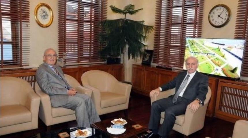 Vali Şahin, Başkan Yılmaz&rsquo;ı Ziyaret Etti