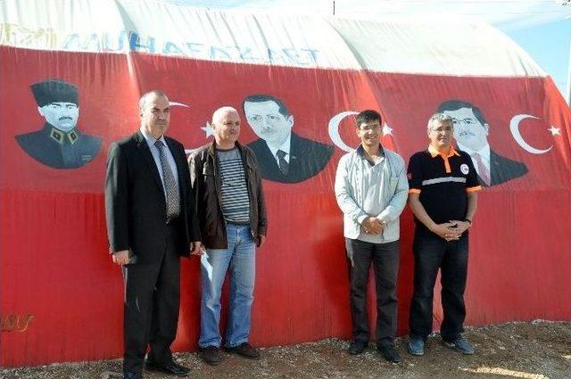 Vali Yardımcısı Öztürk Çadır Kentte İncelemelerde Bulundu. 2