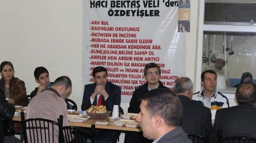 &Ccedil;emişgezek&rsquo;te Polis Cemevi&rsquo;nde İftar Verdi