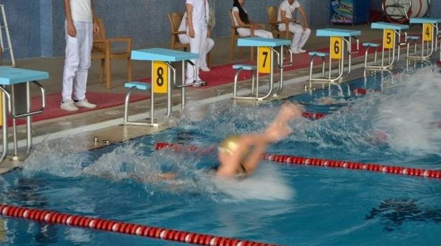 Cumhuriyet Bayramı M&uuml;sabakaları Yapıldı